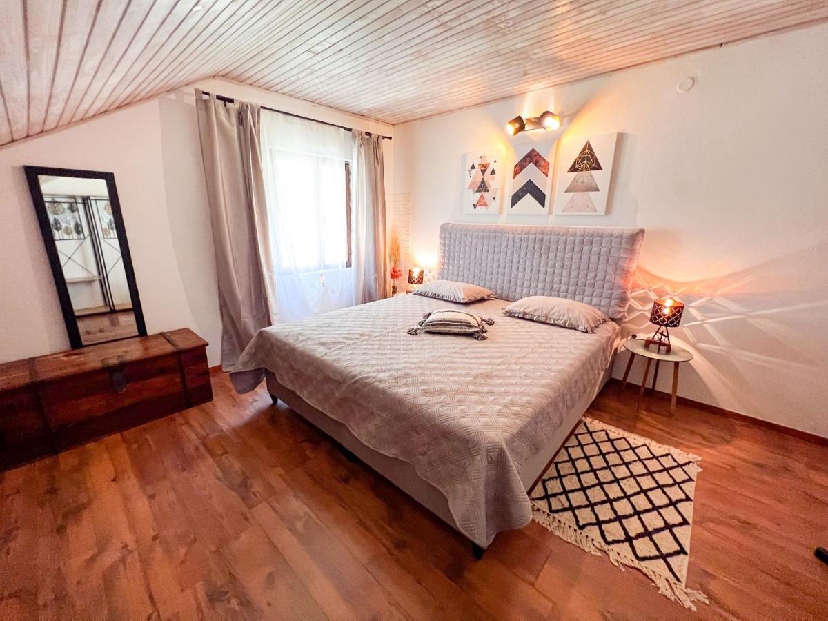 Apartment Cesare 3 Zastražišće المظهر الخارجي الصورة