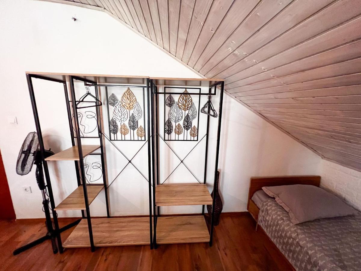 Apartment Cesare 3 Zastražišće المظهر الخارجي الصورة