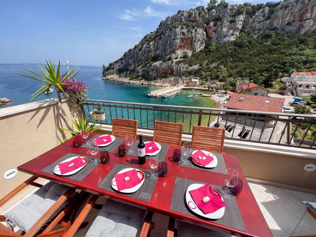 Apartment Cesare 3 Zastražišće المظهر الخارجي الصورة