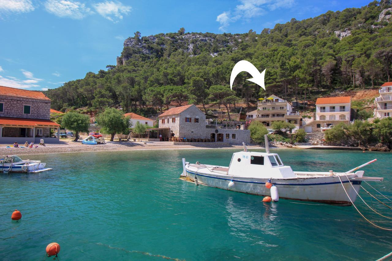 Apartment Cesare 3 Zastražišće المظهر الخارجي الصورة